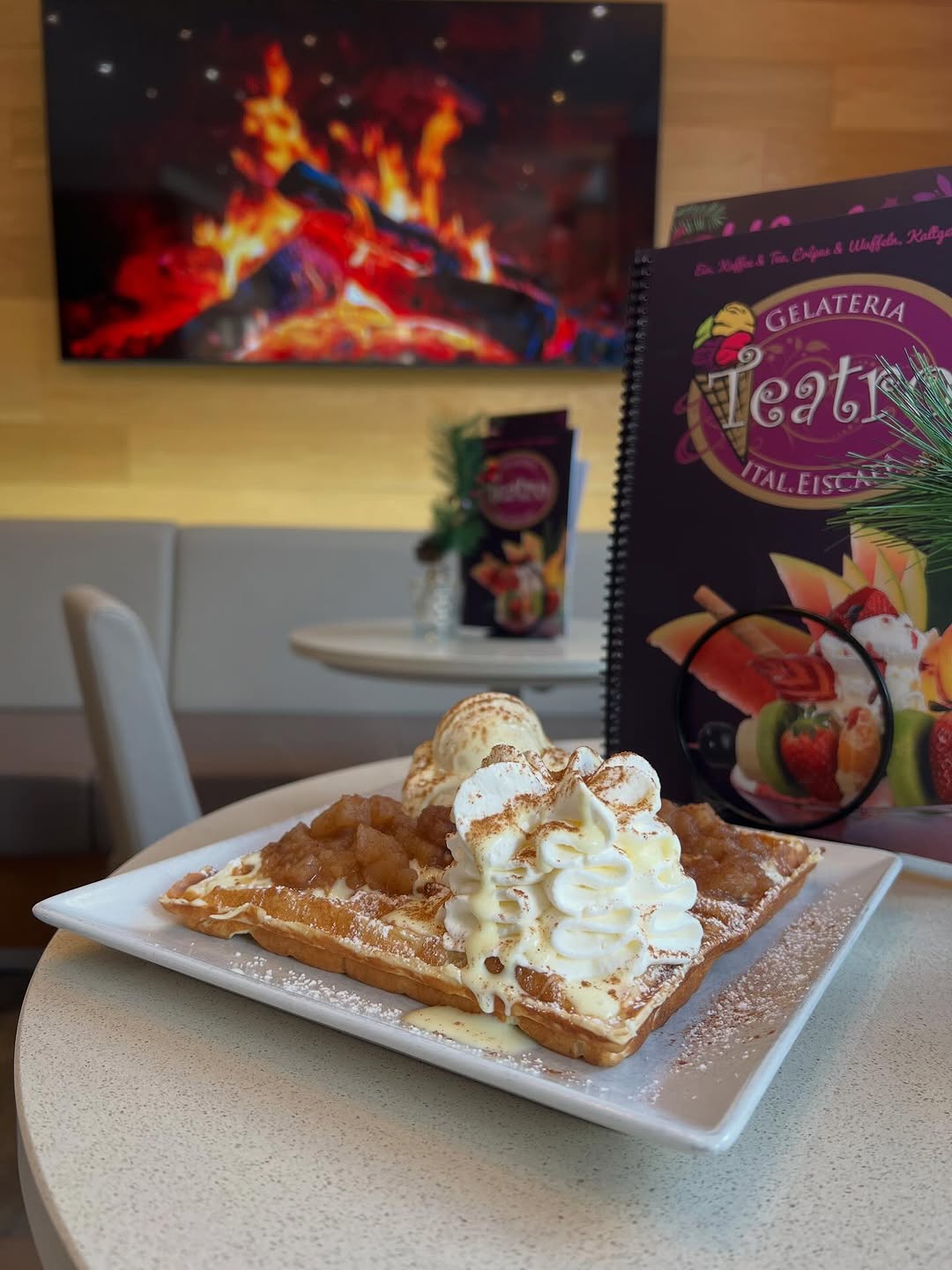 Crêpes mit verschiedenen Füllungen